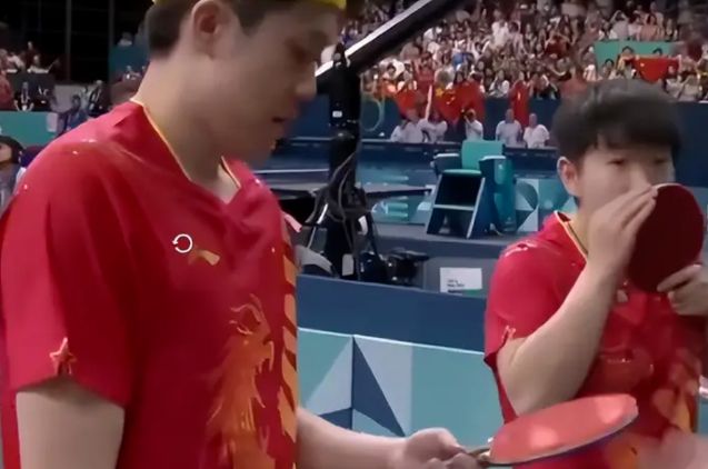 上厕所会选固定坑位！首曝奥运男单输球原因！麻将胡了2模拟器王楚钦回应球拍2次受损：(图2)